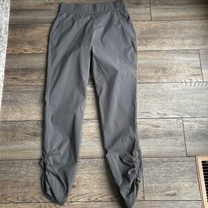 Columbia Pull On Nylon Hiking Pants Cinch Hem Gray Sz Small